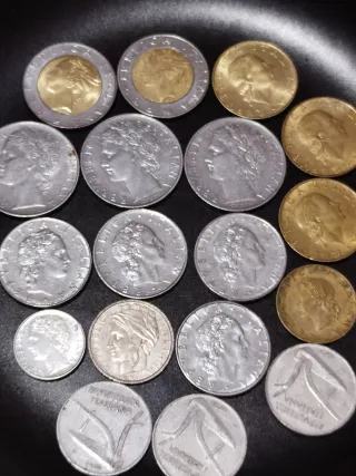 Lotto di 18 monete italiane