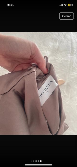 Top satén Cherubina hombreras talla única