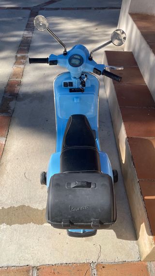 Moto Vespa Eléctrica 12V Niños