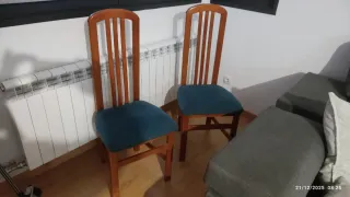 Mesa de teka con 2 sillas