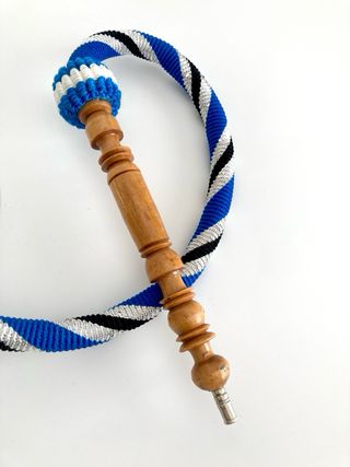 Adorno Oriental Cristal Azul y Metal Plateado