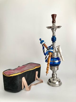 Adorno Oriental Cristal Azul y Metal Plateado