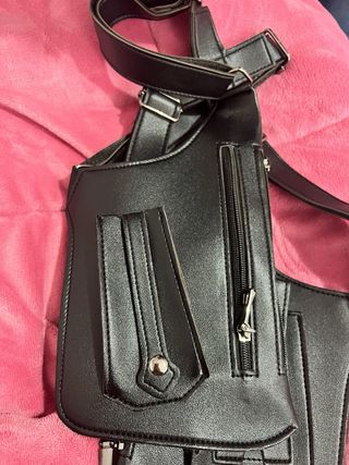 Bolso Pecho Unisex Negro