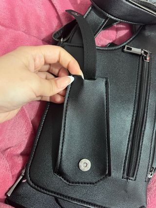 Bolso Pecho Unisex Negro