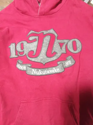 Sudadera con capucha  Nukutavake talla 167cm