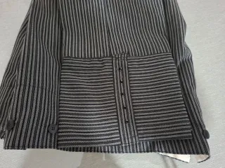 Pantalón montar caballo TOMAR talla 46 y otro 48