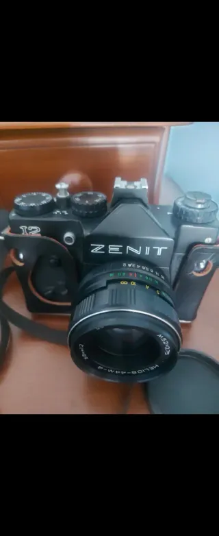 Cámara Zenit 12