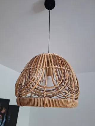 Lámpara de mimbre colgante
