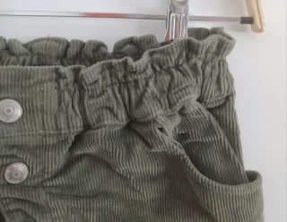 Kiabi falda pana verde Talla 12 años