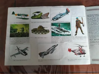 Álbum Cromos El Mundo en Guerra Completo Muy Nuevo