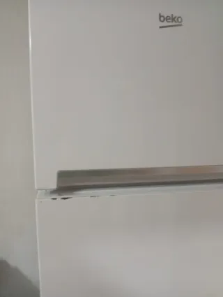 Nevera Beko blanca