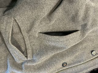 Chaquetón gris acolchado
