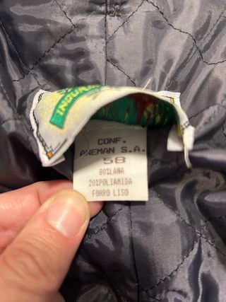 Chaquetón gris acolchado