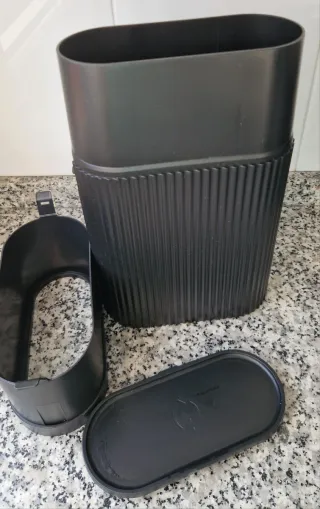 Cafetera Nespresso y espumador