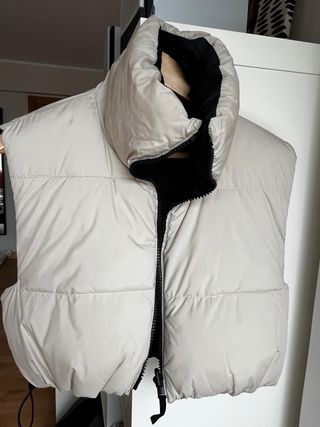 Chaleco acolchado reversible negro y beige t.S/M