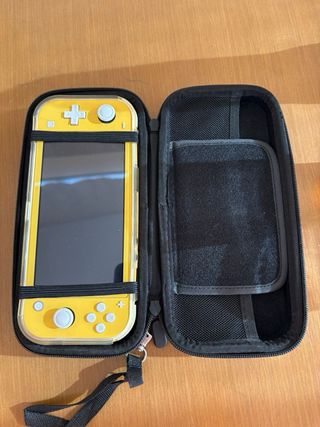 Nintendo Switch Lite Amarilla