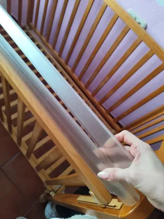 Cuna de madera para bebé