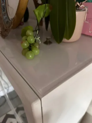 Vitrina Consola Blanca y Transparente