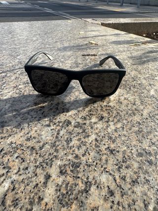 Gafas Prada TNFSUR Negras Rojas