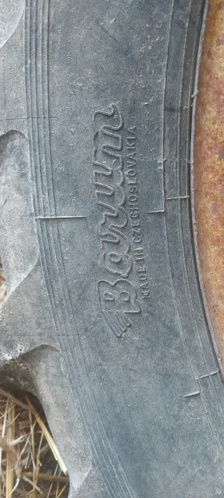 Ruedas y llantas John Deere