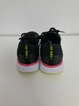 Zapatillas deportivas negras mujer