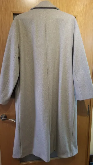 Abrigo ZARA Talla L Beige (Etiqueta Negra)