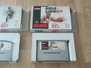 Giochi SNES FIFA 97 e NBA Live 97