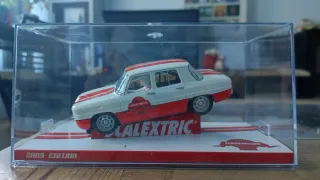 Coche Scalextric SCX 2009