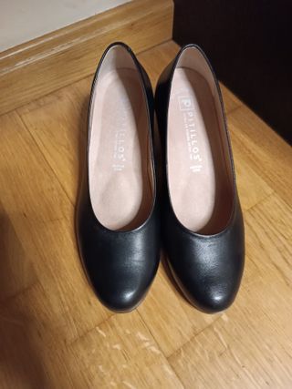 Zapatos salón Pitillos negros talla 38