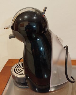 Cafetera Dolce Gusto Piccolo Krups Negra