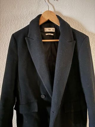 Abrigo Mango Negro Talla M