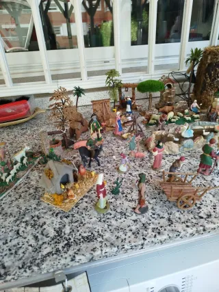 Belén con muchas piezas