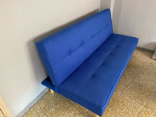 Sofá cama azul sin usar