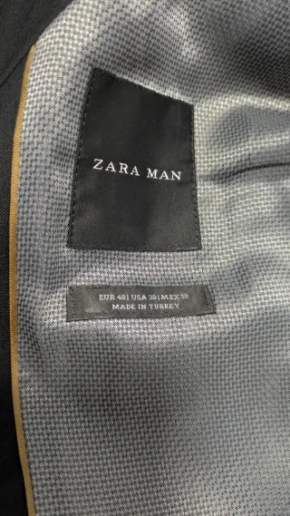 Chaqueta Zara Negra Talla 48 + Corbata Granate