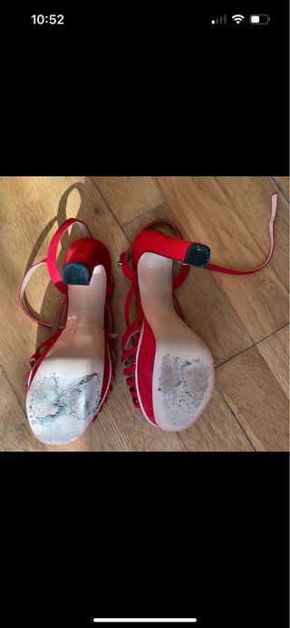 Conjunto Vestido Rojo y Sandalias de Zara