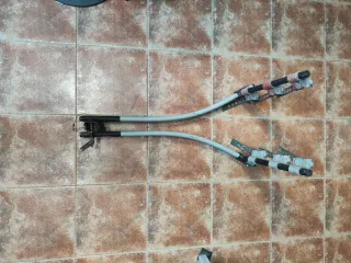 Portabicicletas para bola de remolque.