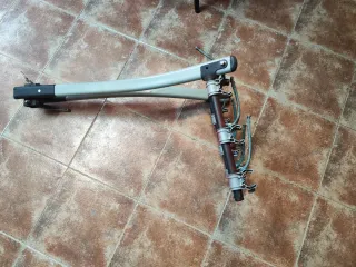 Portabicicletas para bola de remolque.