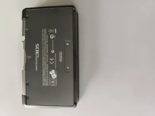 Nintendo 3DS Nera + 7 Giochi + Custodia + Caricatore