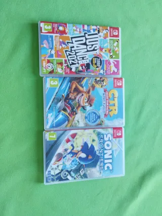 Nintendo Switch Azul y Rojo