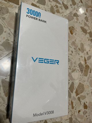 Power Bank VEGER 30000 mAh Modelo V3008