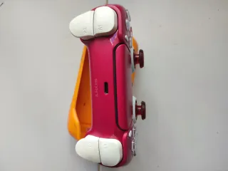 Comando PS5 Sony vermelho e branco