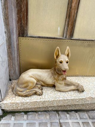 Figura Perro Antiguo Decorativo