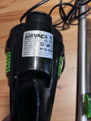 Aspiradora de mano con accesorios