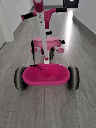 Triciclo rosa para bebés +1 año