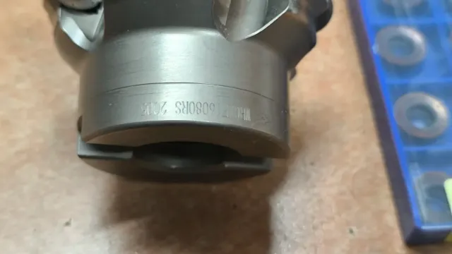 Plato fresadora Sumitomo y plaquitas