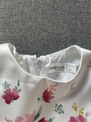 Vestido ceremonia bebé flores rosa