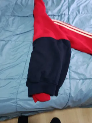 Sudadera Adidas Roja, Blanca y Azul