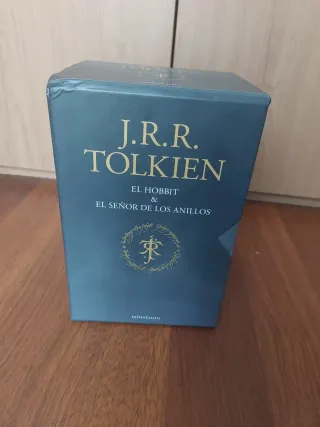 Estuche El Señor de los Anillos y El Hobbit.