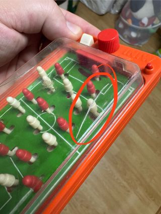 ANTIGUO MINI FUTBOLÍN RETRO AÑOS 80 ESTADO 6/10