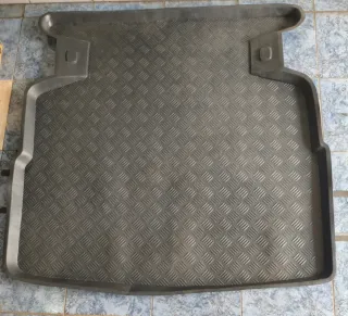 Lote productos avensis 2003,Faro,bandeja,tapas etc